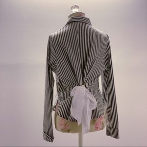 slightly cropped button down shirt with a tie-back